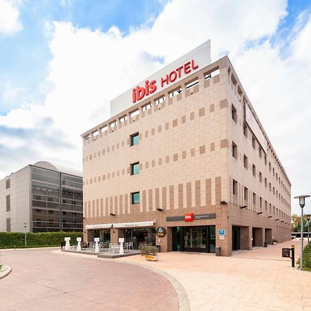Отель Ibis Alcala De Henares La Garena Экстерьер фото