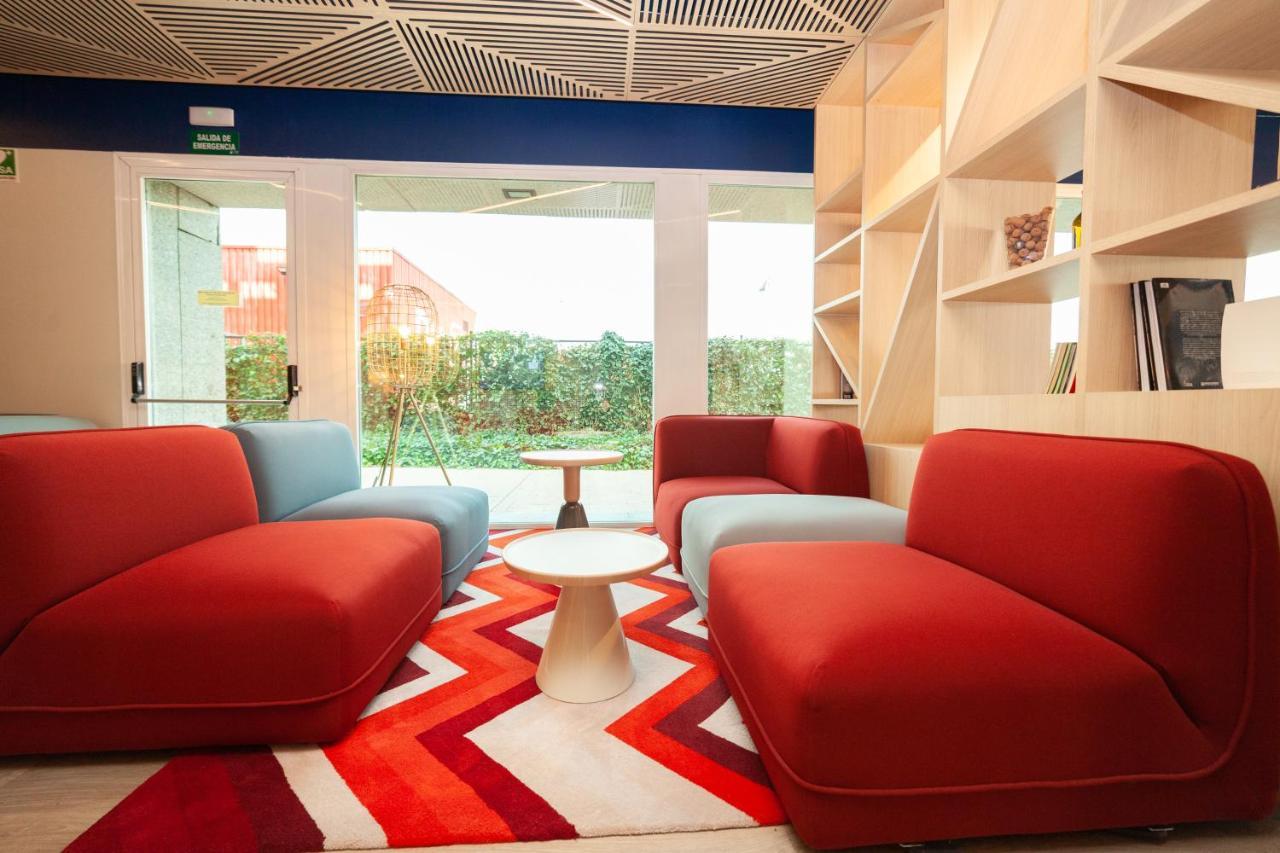 Отель Ibis Alcala De Henares La Garena Экстерьер фото